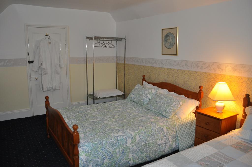 Bushy Park Roslyn House Bed & Breakfast מראה חיצוני תמונה